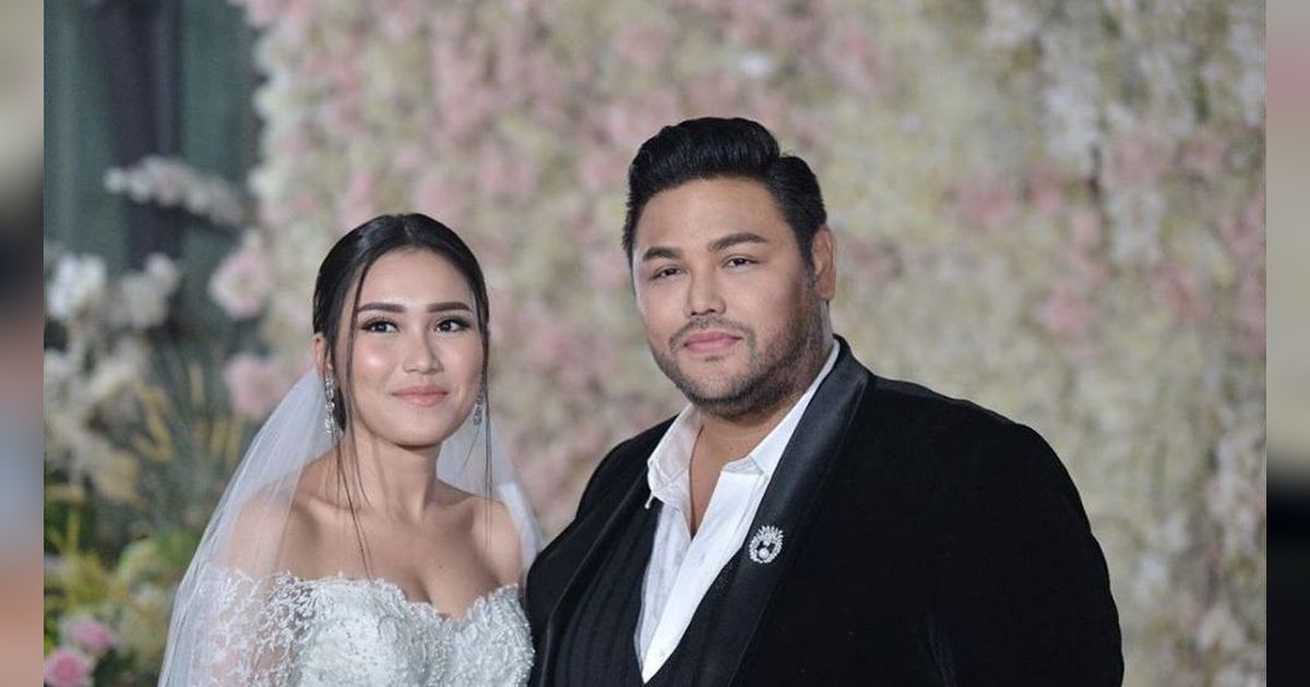 Tak Sat Set Lamar Ayu Ting Ting, Ivan Gunawan Kena Sentil Nikita Mirzani