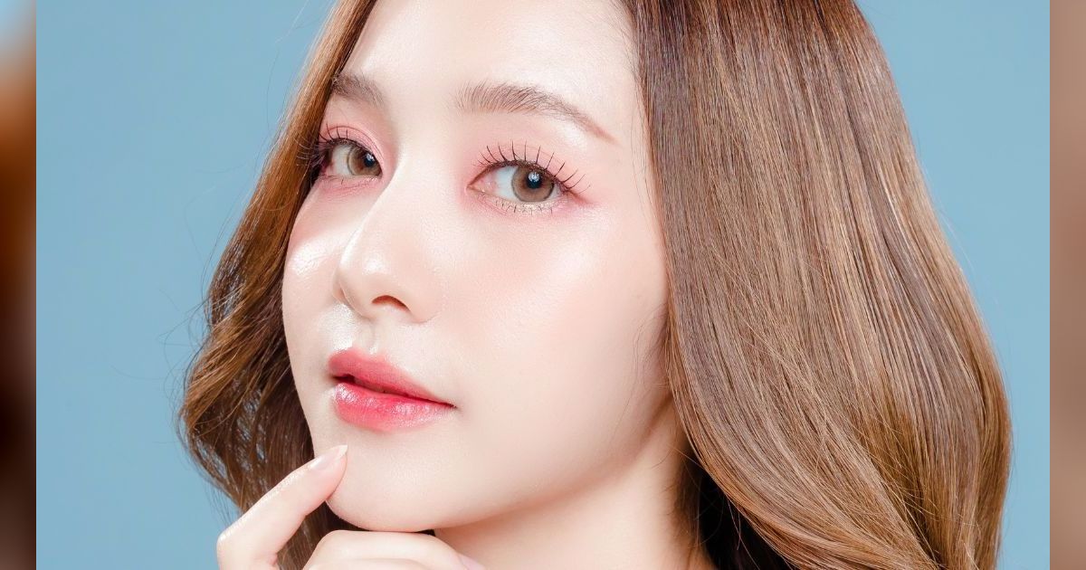 Riasan Bibir Lebih Segar Hanya dengan 1 Warna Lipstik