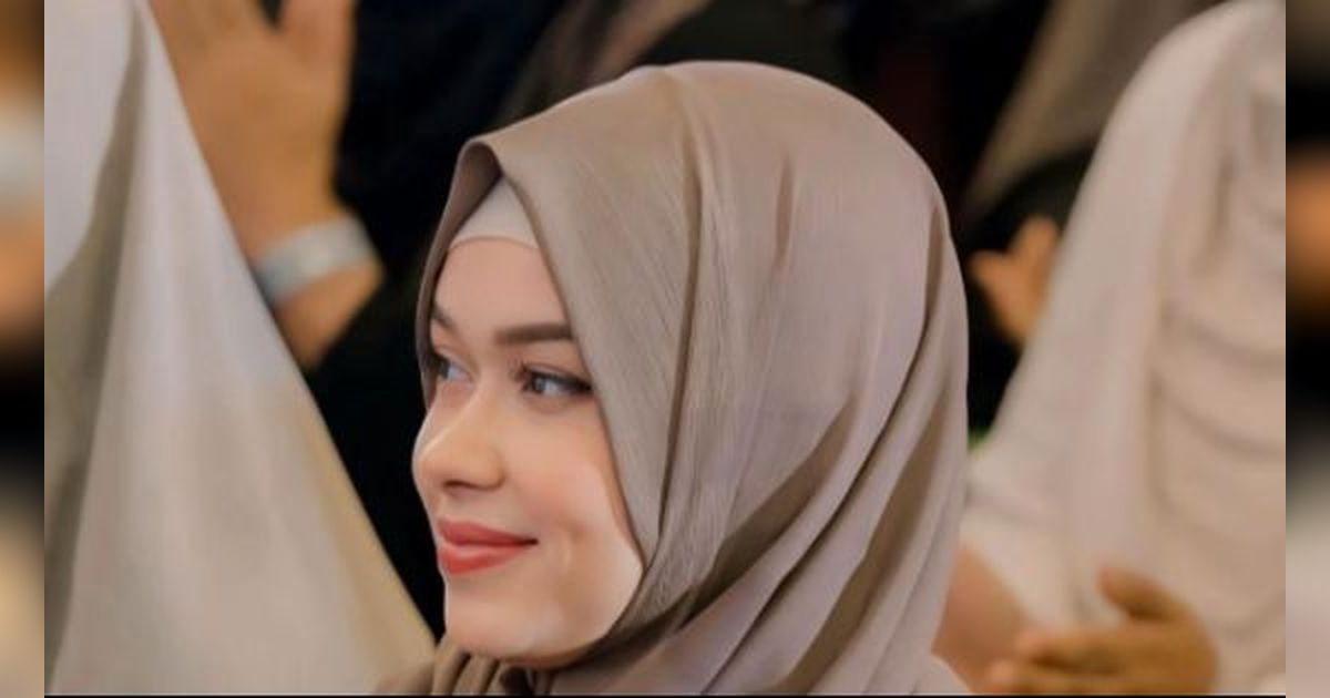 Makin Rajin Ikut Kajian, Penampilan Rebecca Klopper Saat Berhijab Bikin Pangling