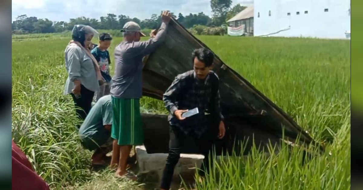 Hirup Asap Pompa Pengairan Sawah, Bapak dan Anak  di Blitar Tewas