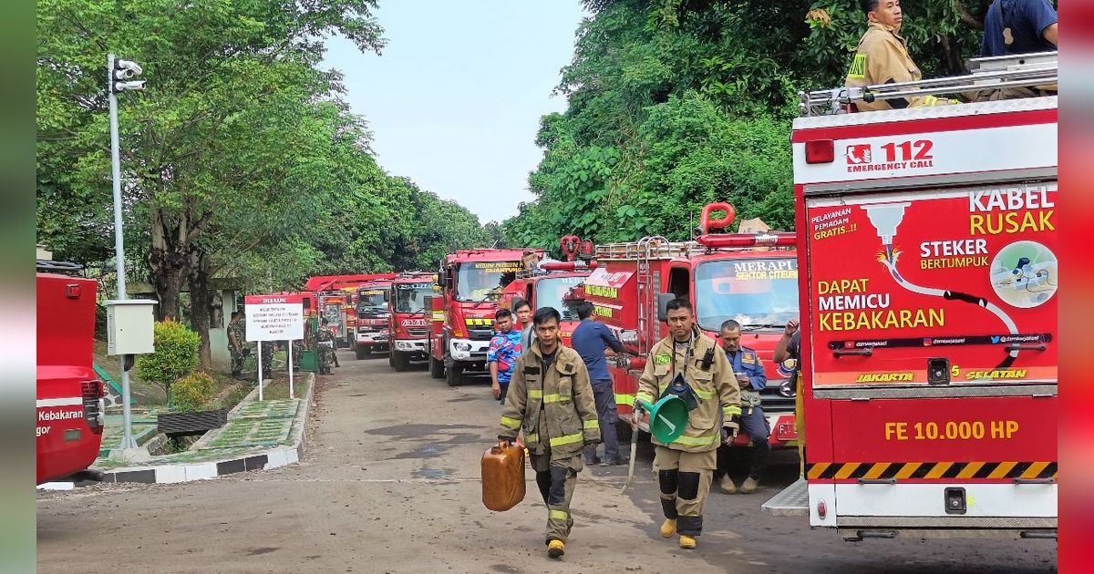 Update Kebakaran Gudang Amunisi Kodam Jaya, Mobil Damkar Ditarik dari Lokasi