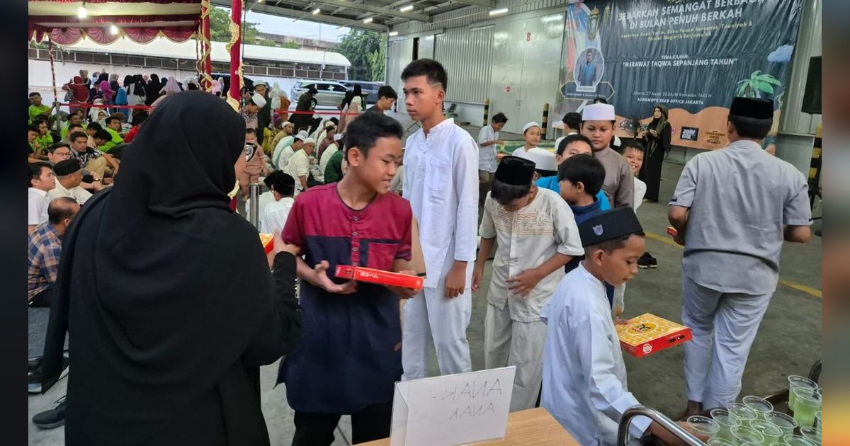 Senyum Bahagia 600 Anak Yatim Dapat Santunan di Bulan Ramadan