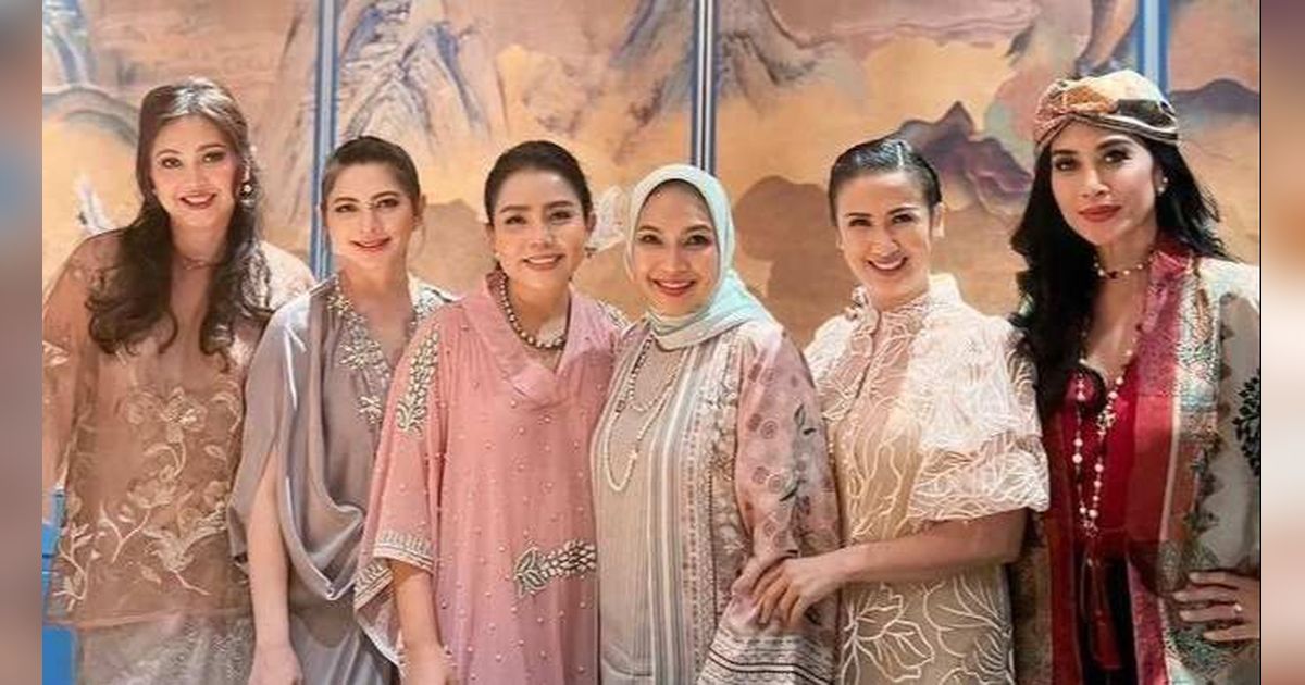 10 Potret Gaya Mayangsari saat Bukber Geng Sosialita, Menawan Pakai Kaftan Mahal