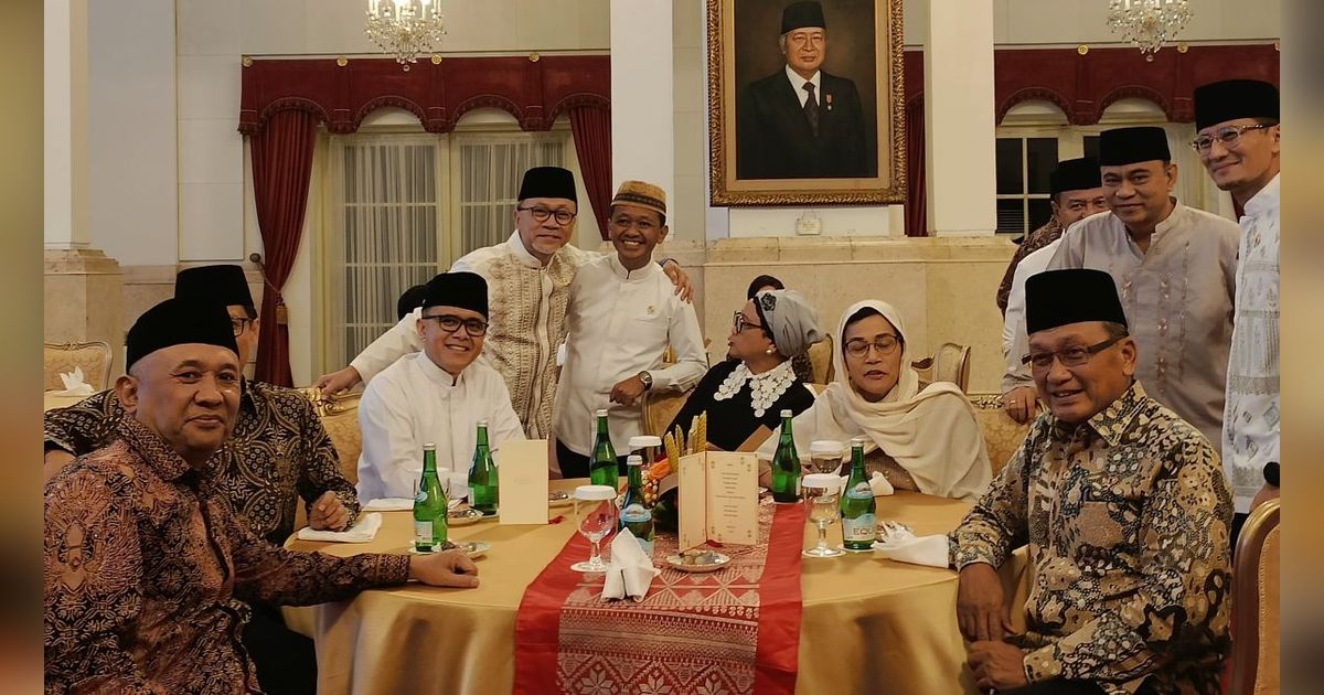 Usai dengan Menteri, Giliran Jokowi Undang Relawan Buka Puasa Bersama di Istana