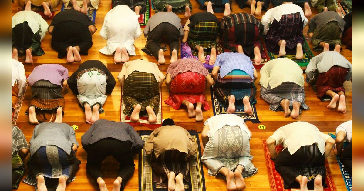 Camkan! 6 Amalan Sunah sebelum Sholat Idul Fitri, Salah Satunya Lewat Jalan Berbeda saat Berangkat dan Pulang