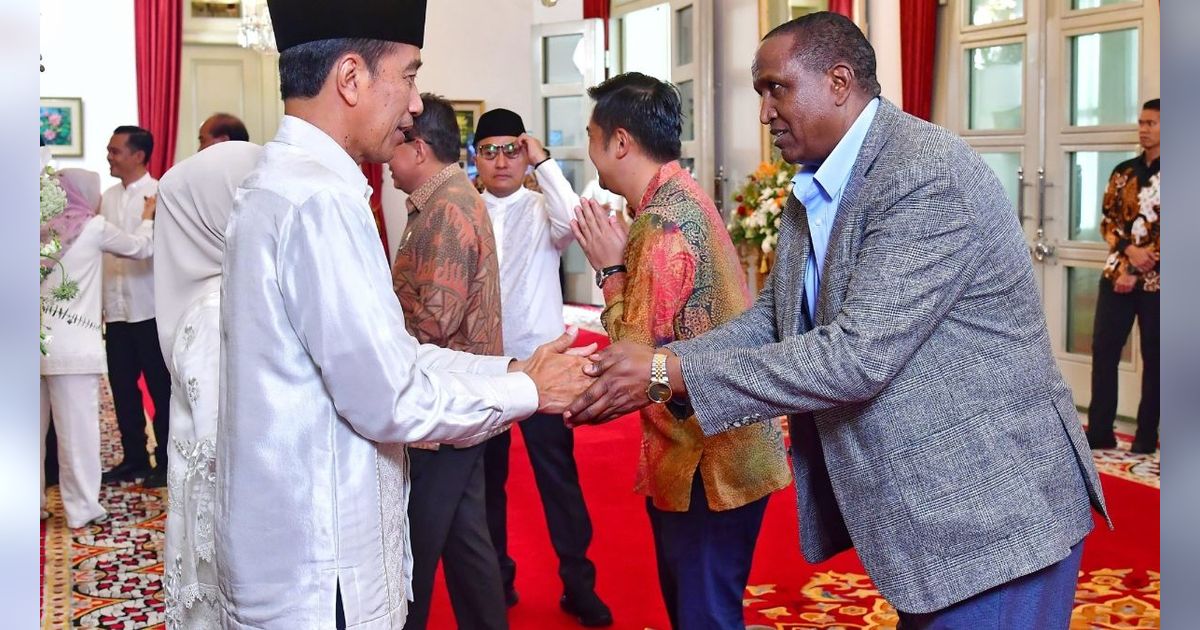 VIDEO: Jokowi Open House Lebaran Terakhir di Istana, Hadir Para Menteri & Warga Antre Sejak Subuh