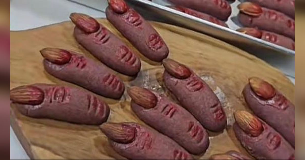 Kue Lebaran Berbentuk Potongan Jari Manusia Berdarah dengan Kuku Panjang, Melihatnya Saja Merinding Apalagi Memakannya
