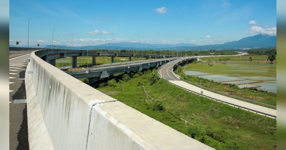 Pasca Longsor, Tol Bocimi Ruas Cigombong-Cibadak Kembali Beroperasi Hari Ini