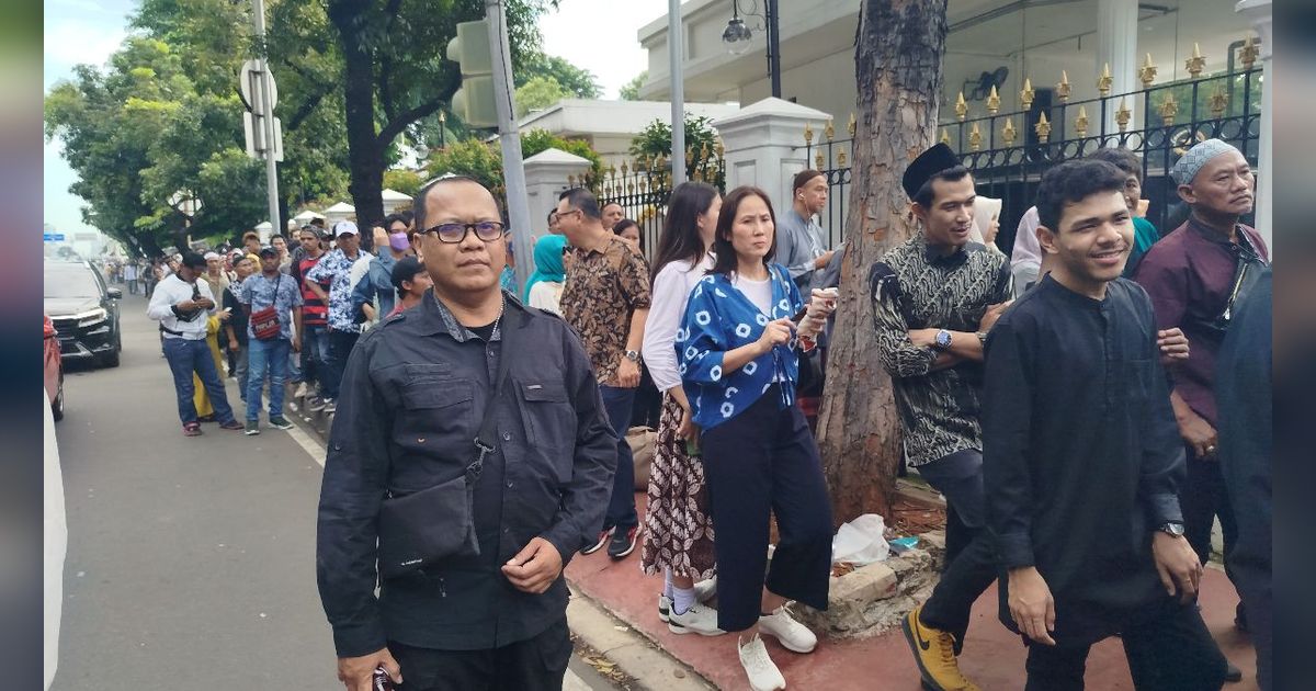 Respons Istana soal Insiden Berebut Sembako hingga Terluka