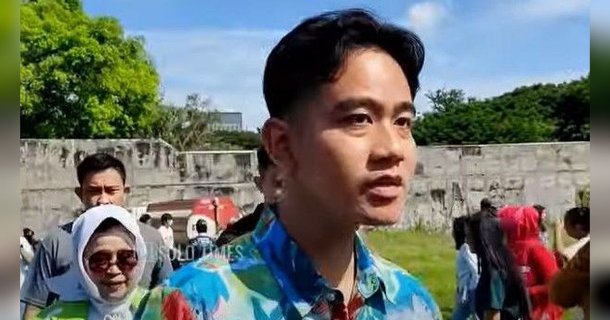 Pendukung Ganjar-Mahfud Ikut Salaman di Open House, Reaksi Gibran di Luar Dugaan
