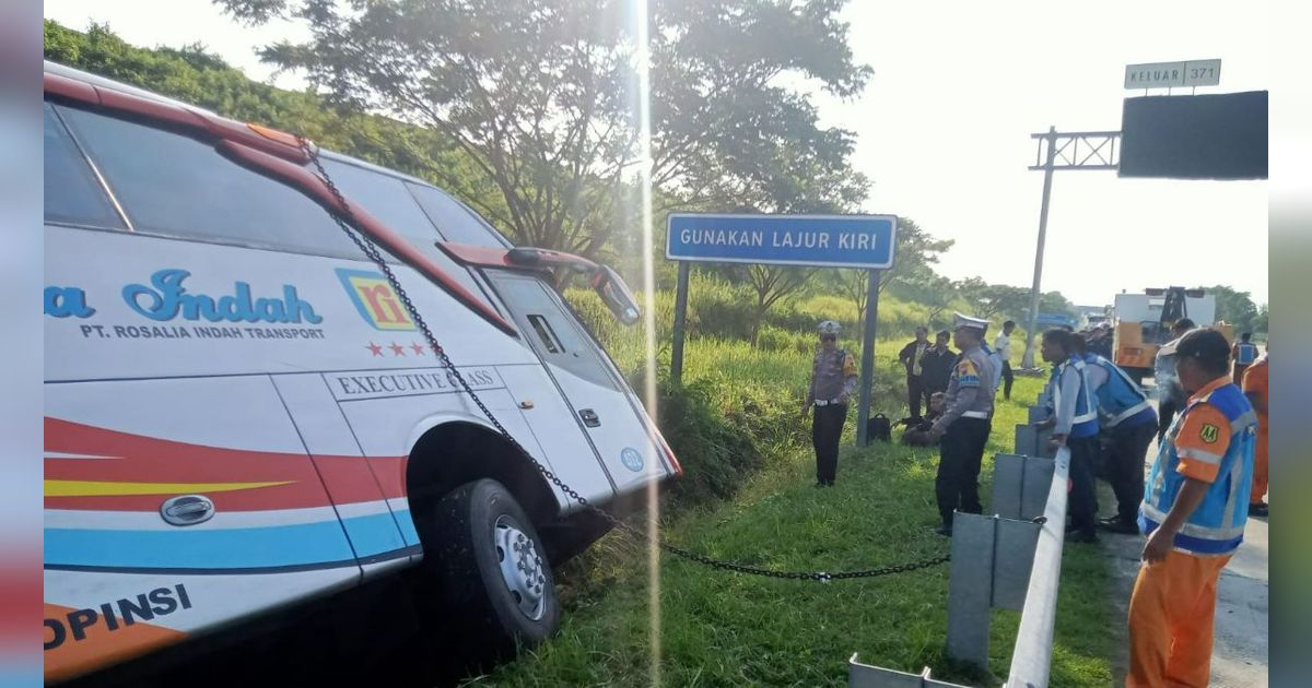 Kronologi Kecelakaan Maut Rosalia Indah di Tol Batang, Bus Terseret 150 M hingga Penumpang Terlempar