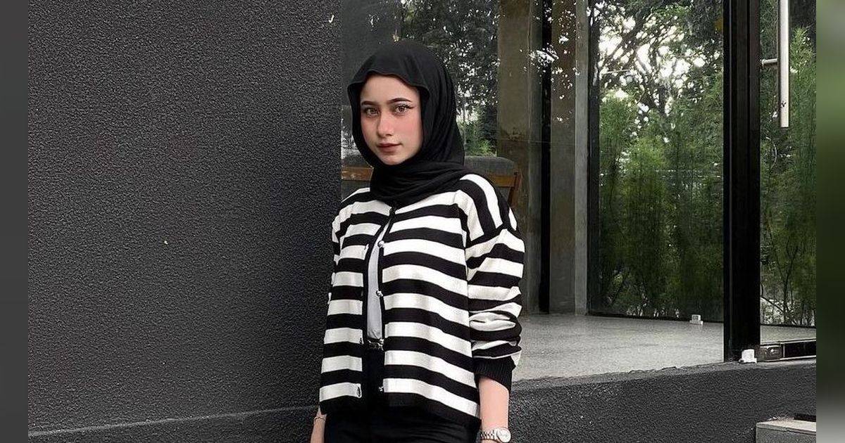 Tampil Stylish dan Casual dengan Atasan Stripe, Intip 3 Look Ini