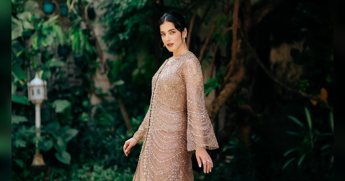 Potret Tasya Farasya dan Tasyi Athasyia Saat Lebaran, Tak Satu Frame tapi Pakai Outfit Senada