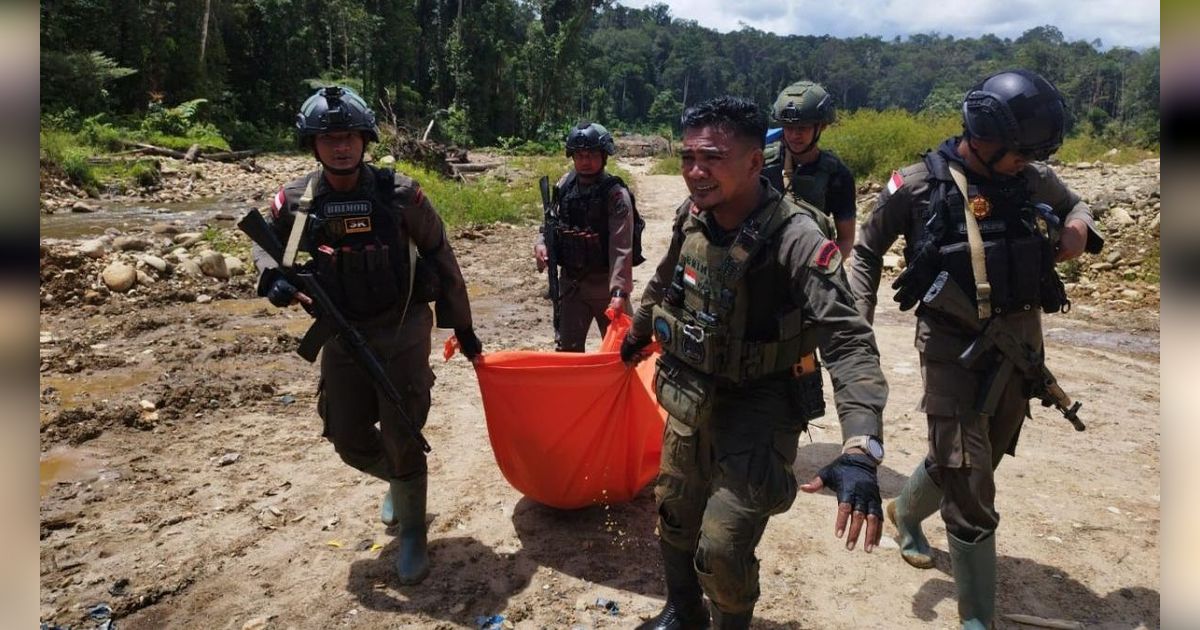 VIDEO: Kejamnya Pasukan OPM Papua 'Berpesta' di Atas Mayat Komandan TNI yang Tewas Ditembak