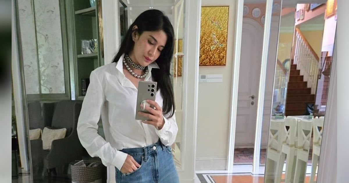 8 Potret Rumah Dian Sastrowardoyo Mirip Di Kartun Anime, Dituding Nikmati Hasil Korupsi