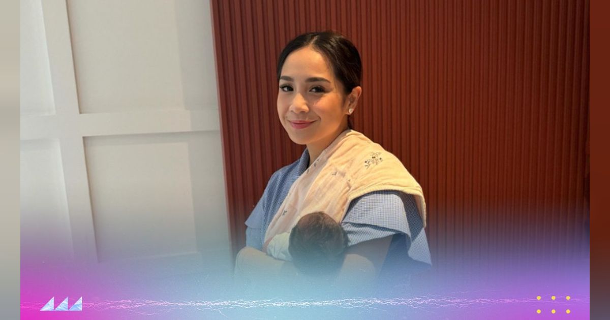 Momen Keluarga Nagita Slavina-Raffi Makin Hangat dengan Kehadiran Bayi Perempuan