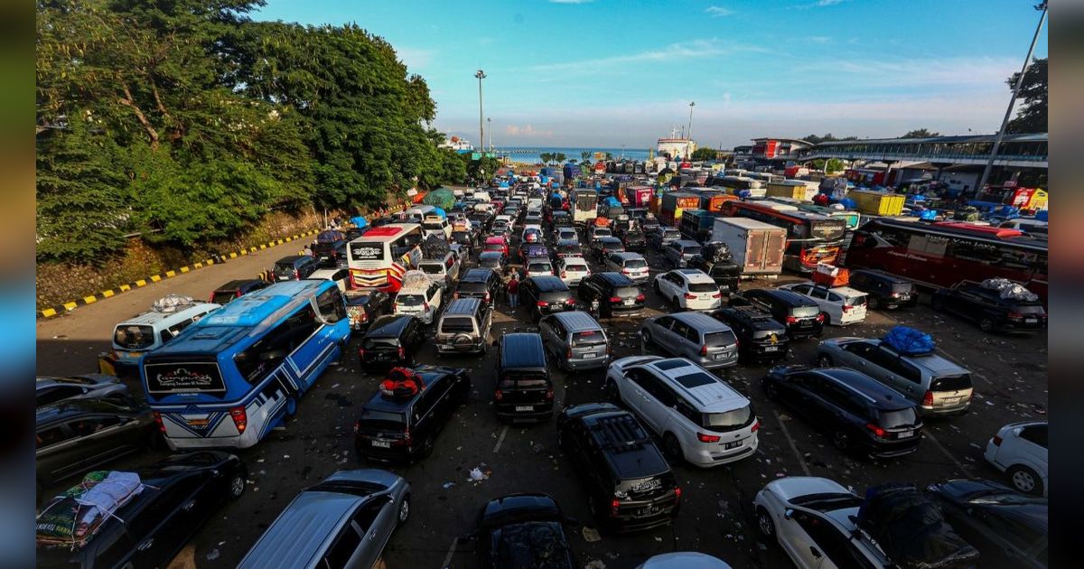 ASDP Bongkar Biang Kerok Macet Horor di Pelabuhan Merak Saat Mudik Lebaran