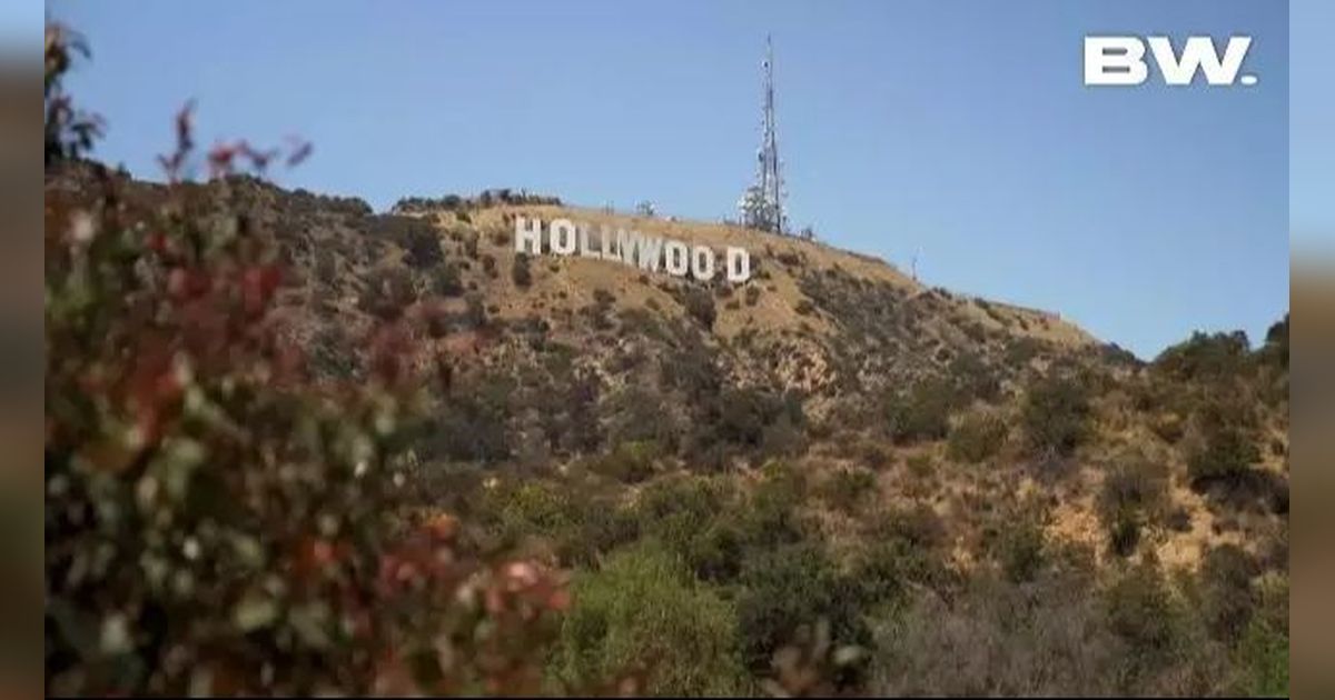 10 Potret Rumah Mewah Manoj Punjabi Bos BADARAWUHI di Los Angeles, Viewnya Papan Ikonik Hollywood