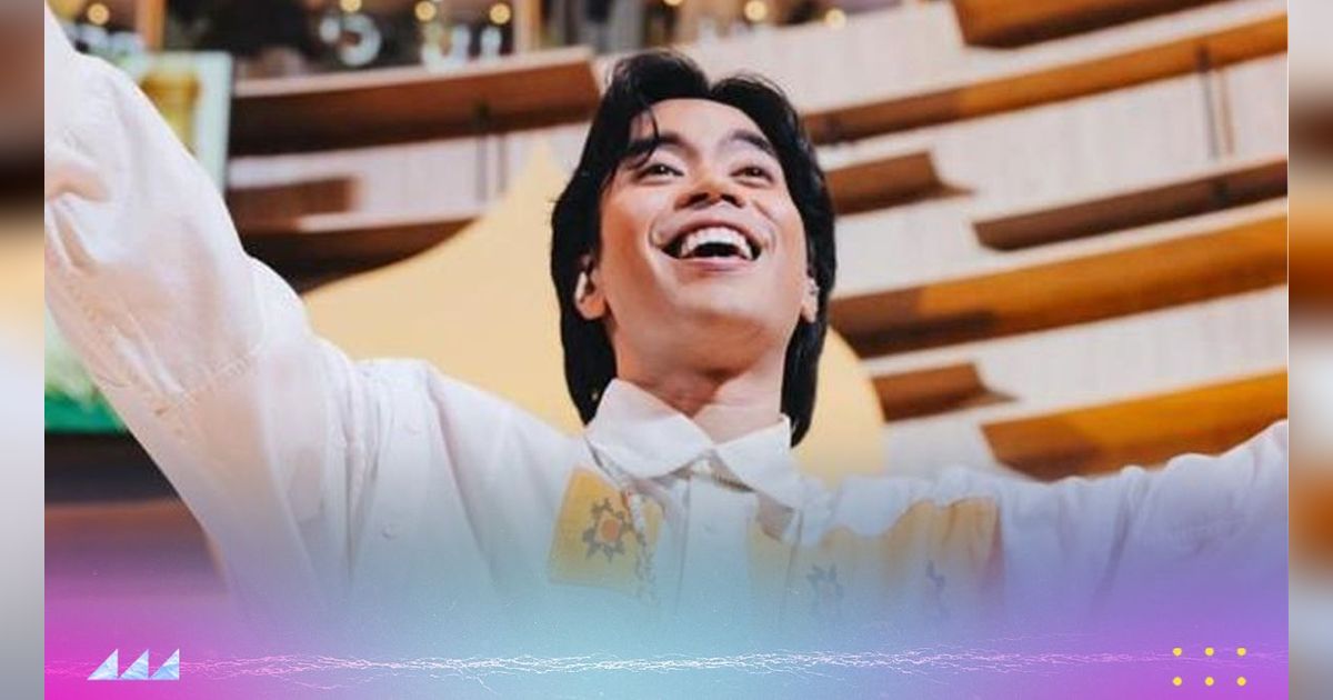 Video Momen Haru Orangtua dan Mertua Kompak Hadir Saat Vidi Aldiano Manggung