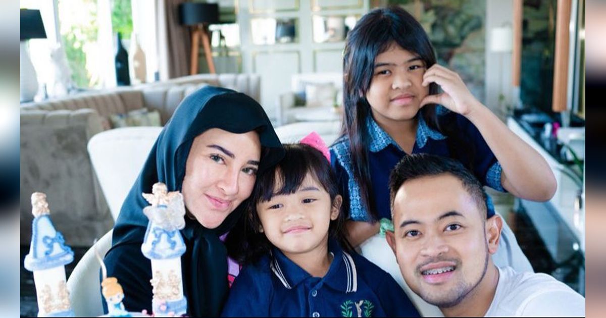 Total THR 2 Anak Bos Skincare Capai Rp96 Juta, Amplopnya Juga Berisi Dollar