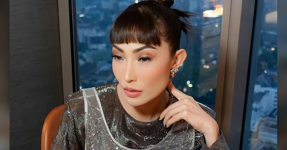 Disebut Artis A yang Terseret Kasus Harvey Moeis, 8 Potret Rumah Mewah Ayu Dewi, Kompor Rp500 Juta