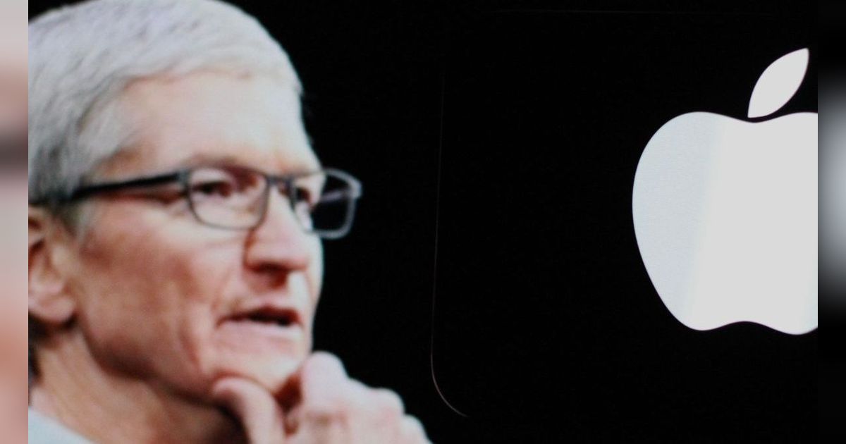 Gaya Bos Apple Tim Cook Saat Hendak Bertemu Jokowi di Istana, Sempat Pamer Salam 2 Jari