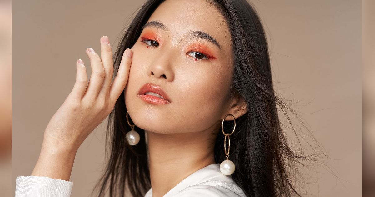 Plester Luka dan Kapas, Kunci Eyeshadow Bergradasi Rapi