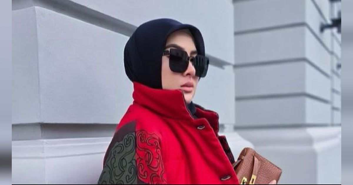 `Ilmu Cocokologi` Netizen +62 Beraksi Lihat Foto Baru Syahrini, Disebut Hamil dari Analisa Kaki, Tangan, sampai Perut