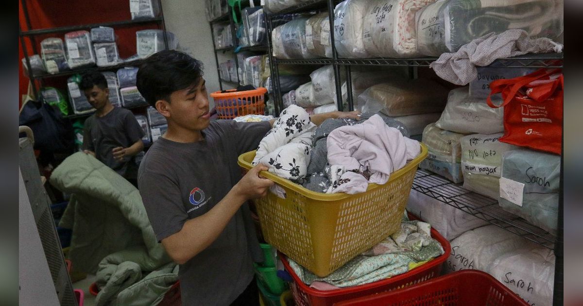 FOTO: Berkah Lebaran, Permintaan Layanan Laundry Melonjak 2 Kali Lipat