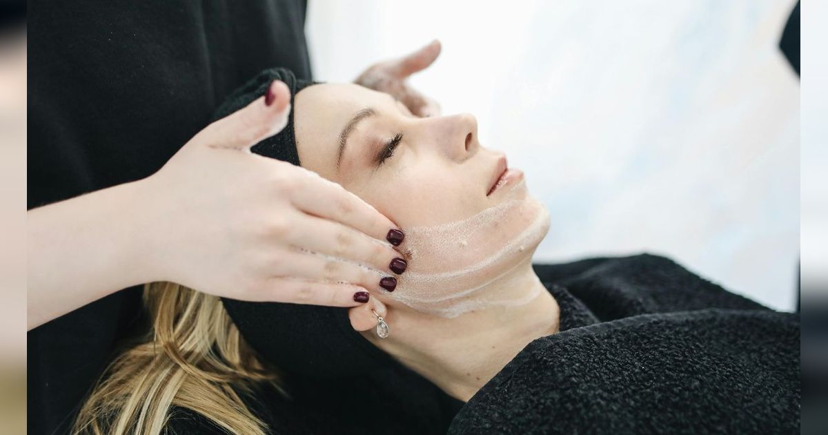 Apa sih Fungsi Niacinamide dalam Skincare Cream Wajah? Ini Cara Memilih Produk yang Tepat