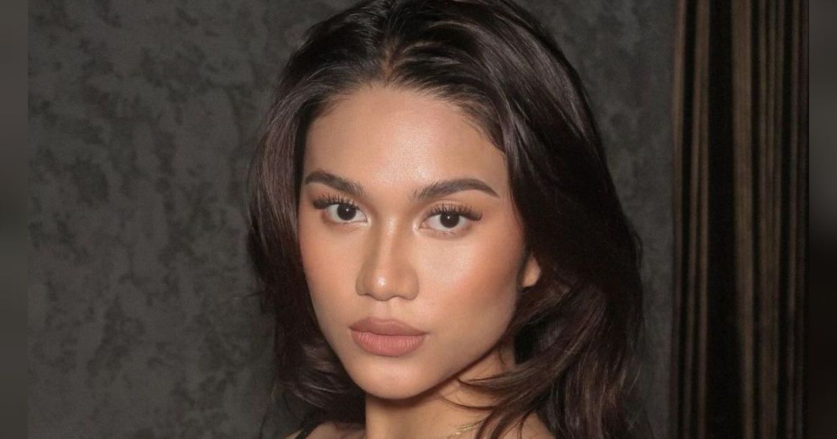 Makeup Azizah Salsha Tiru Riasan Kylie Jenner, Penampilannya Jadi Beda Banget