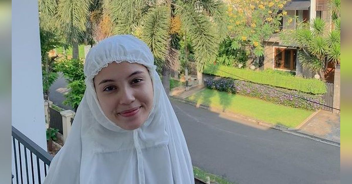 Potret Anggika Bolsterli Bintang Sinetron 'Di Antara Dua Cinta' dalam Balutan Hijab, Makin Cantik