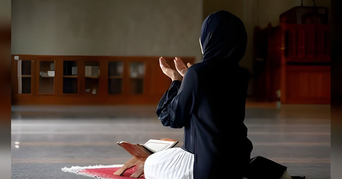 Doa ketika Dipuji dan Adab-adabnya yang Perlu Diterapkan agar Tetap Rendah Hati