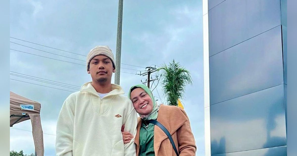Penampilan Baru Nino Kuya, Bungsu Keluarga Uya Kuya yang Kuliah di Amerika, Bikin Pangling