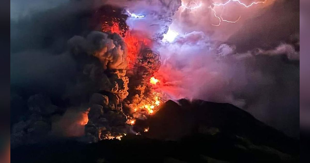 VIDEO: Ini Penjelasan Ilmiah Fenomena Alam Kilatan Petir Muncul saat Gunung Ruang Meletus