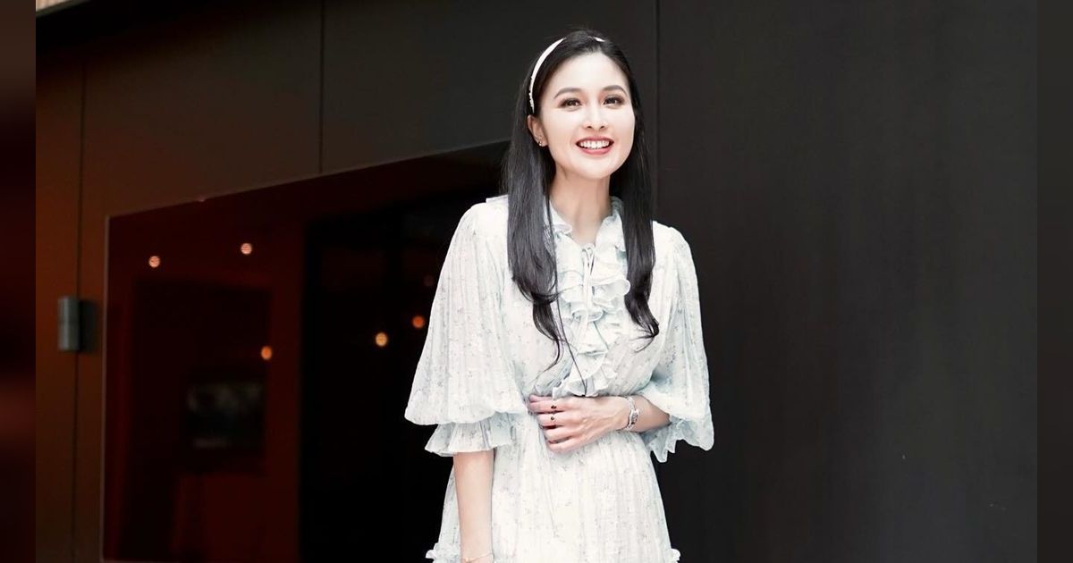 Potret Mewahnya Dapur Sandra Dewi, Punya Alat Masak Super Lengkap Hingga Ada Private Bar