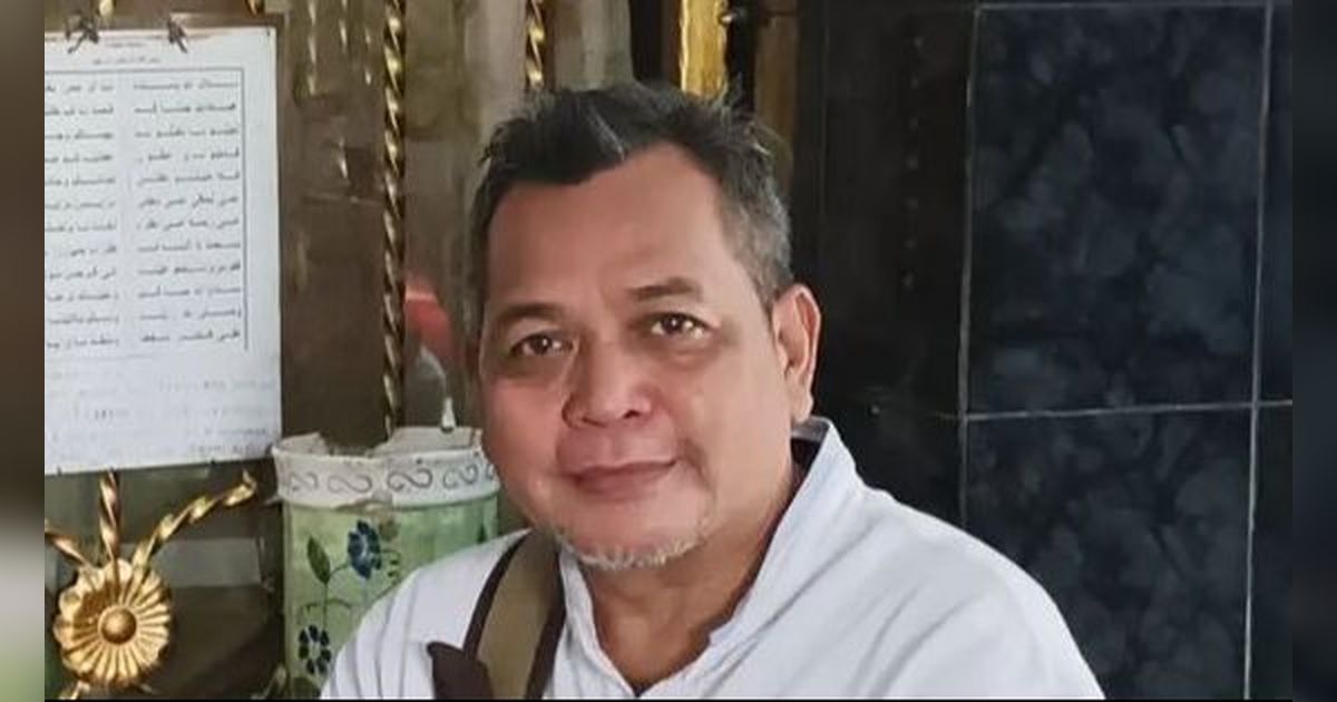 Jatuh Miskin, 7 Potret Unang Bagito Tinggal di Gudang Bersama Kedua Anaknya