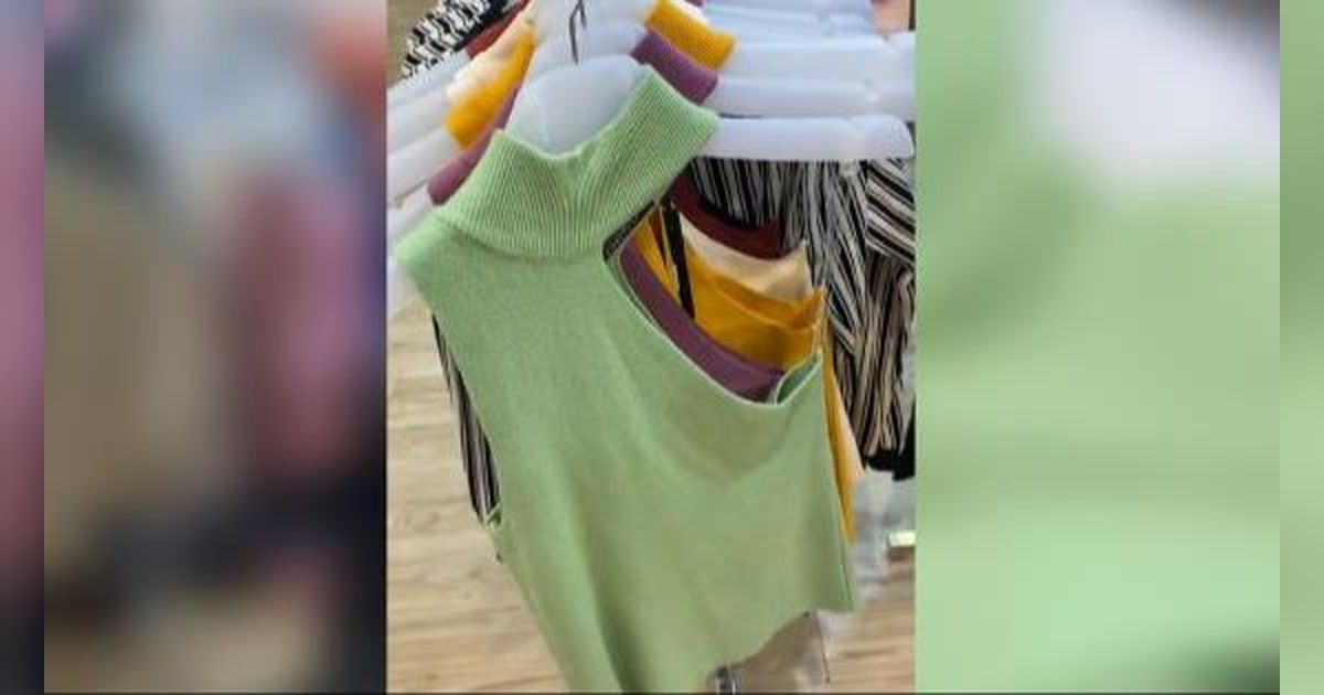 Jalan-Jalan di Mal, Pria Temukan Baju Wanita Berdesain Nyeleneh Bolong Sebelah, Netizen: 'Positif Thinking Aja Itu Buat Busui'