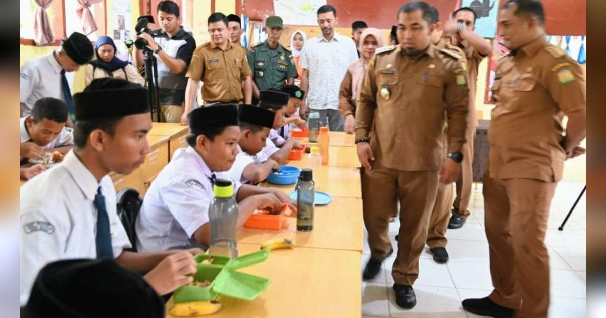 Cegah Dampak Geopolitik, Anggota DPR Sarankan Program Makan Siang Gratis Dipercepat