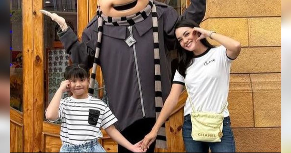 8 Potret Menggemaskan Abigail Cattleya Bareng Sang Mama, Disebut Ririn Ekawati Versi Mini