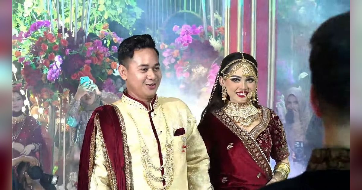 Potret Resepsi Pernikahan Putri Isnari dan Abdul Azis, Meriah Angkat Tema Bollywood Night