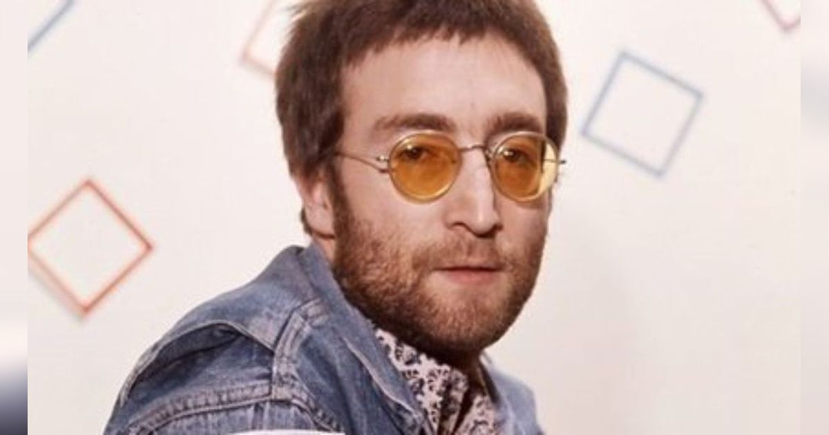 Fakta Unik John Lennon, Vokalis The Beatles yang Dahulu Sering Tidur di Peti Mati
