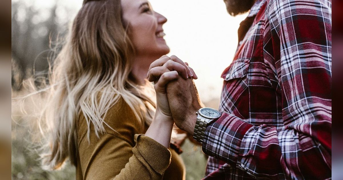 50 Kata-Kata Semangat Kerja Buat Pacar LDR yang Memotivasi, Ngobatin Rasa Kangen dan Bikin Hubungan Makin Harmonis