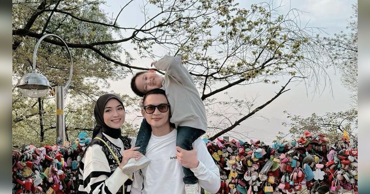 Konten Kocak Rezky Aditya Tepergok Dispatch Saat Masuk Bandara Korea, Begini Video Aslinya