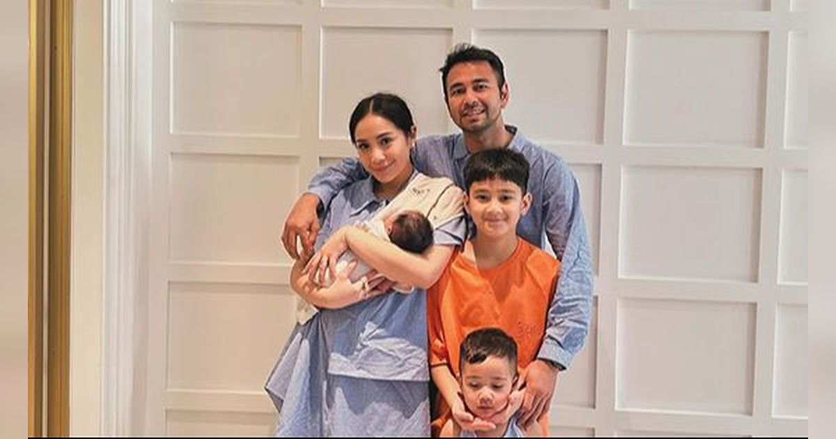 Potret Nagita Slavina dan Baby Lily, Bayi Perempuan yang Sempat Disebut Anak Adopsi, Aura Keibuan Memancar