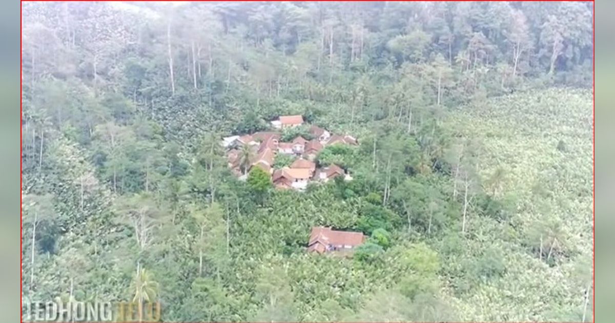 Hanya Ada 13 Rumah, Kampung Terpencil di Tengah Hutan Banjarnegara Ini Super Bersih