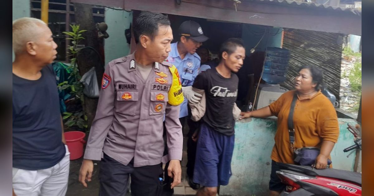 ODGJ di Cengkareng Ngamuk Hendak Tusuk Kakaknya, Polisi dan Dinsos Bertindak