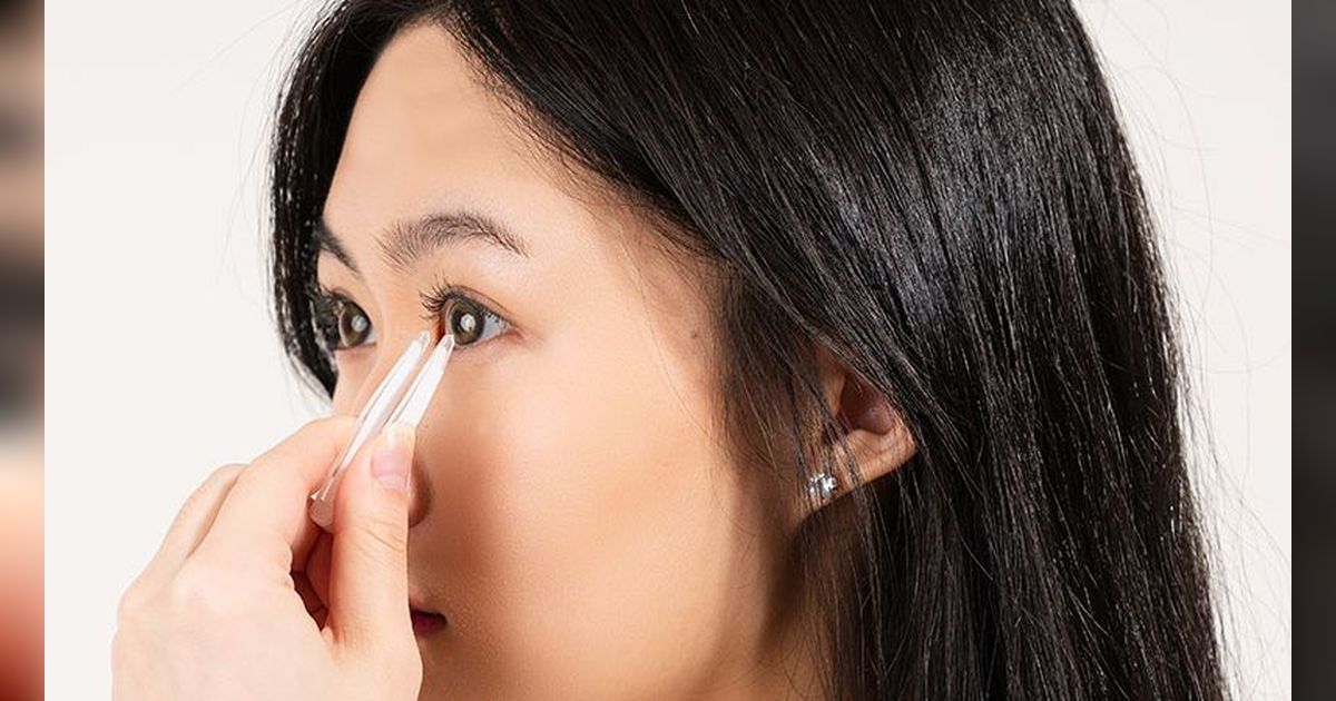 Bolehkah Tidur Menggunakan Softlens? Ini Penjelasan Dokter Ahli