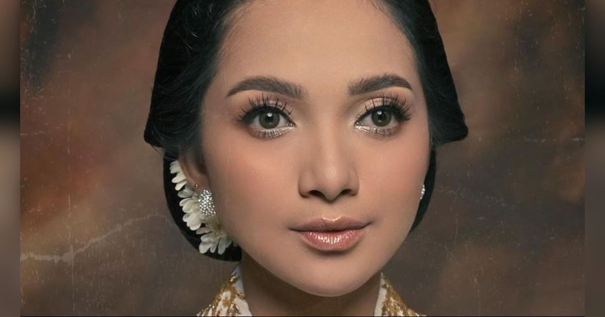 MUA Tiru Penampilan Kartini, Hasilnya Kecantikan Njawani Zaman Modern