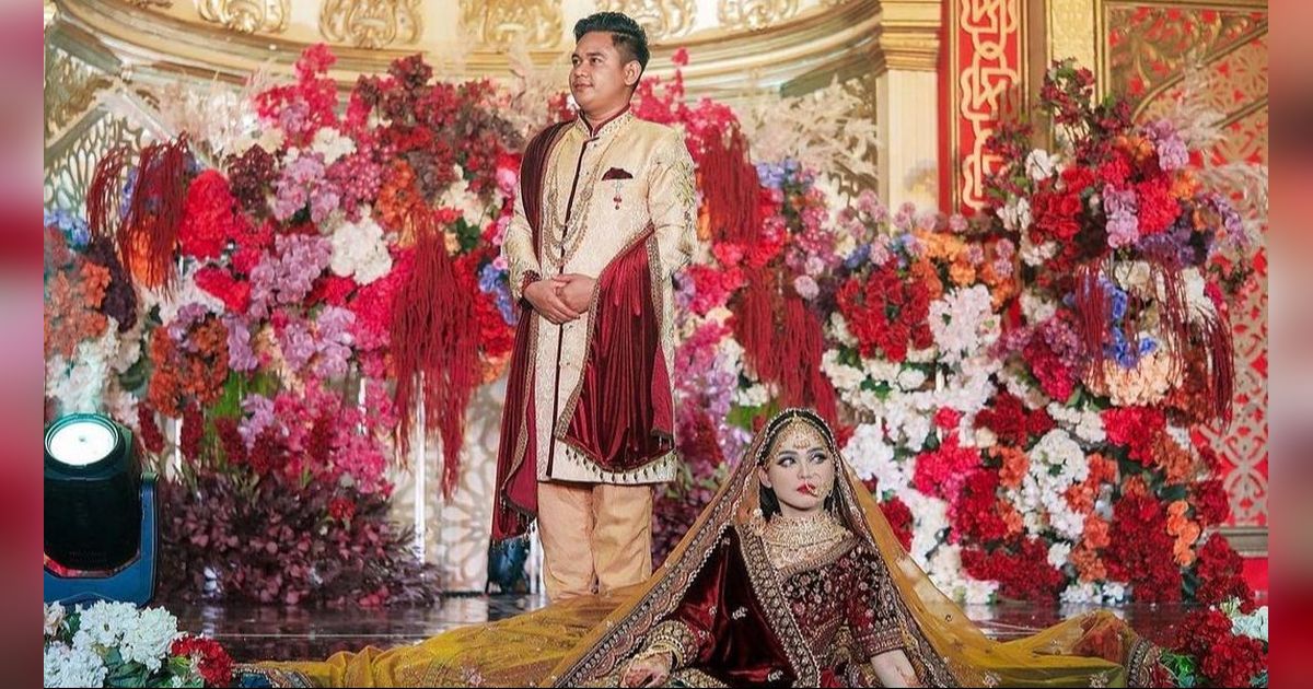 Potret Glamor Gaun Pernikahan Putri DA yang Bernuansa Bollywood